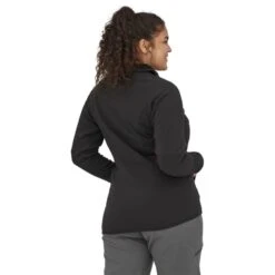 PATAGONIA W'S R2 TECHFACE JKT BLACK 23 -Columbia || Millet || Odlo Verkoopwinkel 9 110889 w s r2 techface jkt black 83630 blk 06