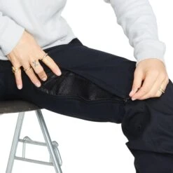 VOLCOM SPECIES STRETCH PANT W BLACK 23 11 VOLCOM SPECIES STRETCH PANT W BLACK 23 -Columbia || Millet || Odlo Verkoopwinkel 9 115529 species stretch pant black h1352303 blk 05