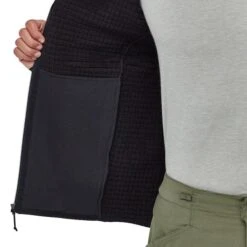 PATAGONIA M'S R2 TECHFACE JKT BLACK 23 -Columbia || Millet || Odlo Verkoopwinkel 9 77751 83625 blk 05