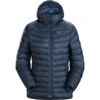 ARC'TERYX CERIUM LT HOODY WOMEN'S TIMELAPSE 23 2 ARC'TERYX CERIUM LT HOODY WOMEN'S TIMELAPSE 23 -Columbia || Millet || Odlo Verkoopwinkel 9 92558 cerium lt hoody women s timelapse 29906 tim 01
